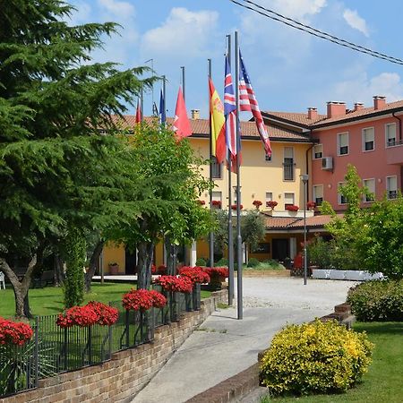 Hotel Olioso Пескьера-дель-Гарда Экстерьер фото