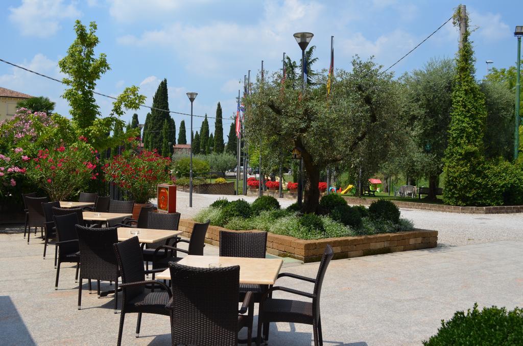 Hotel Olioso Пескьера-дель-Гарда Экстерьер фото